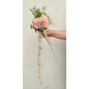 bukiet gratulacyjny w ro�ku; eustoma, gips�wka, bluszcz