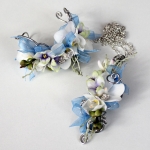 komplet bi�uterii: bransoletka i wisiorek; storczyk, fio�ek afryka�ski, kalocefalus, szklane cyrkonie