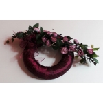 Wianek nagrobny; s�oma, sztuczne kwiaty, dodatki