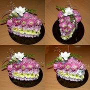 kawa�ek tortu kwiatowego; koreanka, frezja